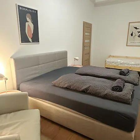 2schlafenzimmer 5betten Montuerwhonung Apartment Dusseldorf