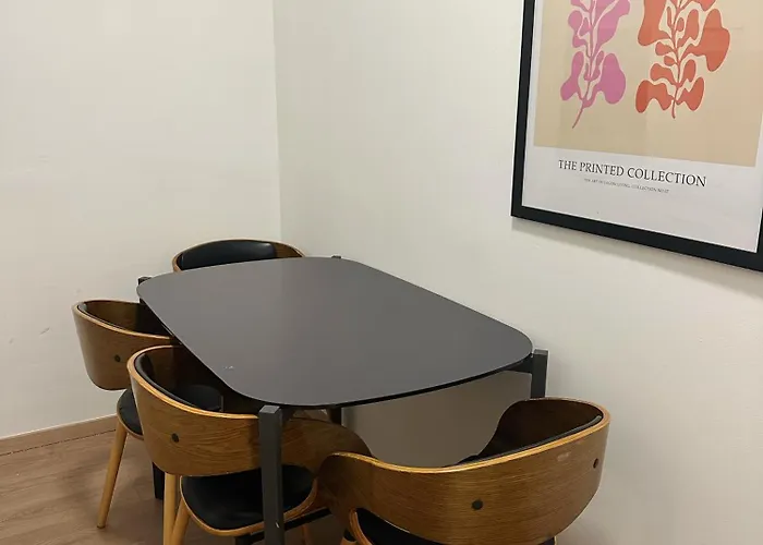 2schlafenzimmer 5betten Montuerwhonung *