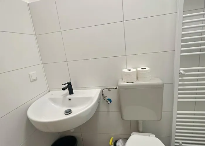 2schlafenzimmer 5betten Montuerwhonung