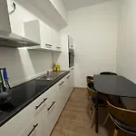 2schlafenzimmer 5betten Montuerwhonung Apartamento Düsseldorf