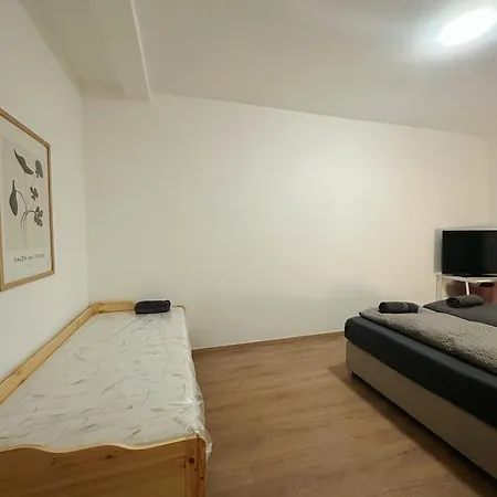 Apartamento 2schlafenzimmer 5betten Montuerwhonung *